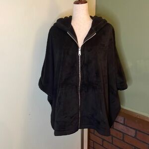 M/L Anybody Teddy Hooded Poncho DD11 6155